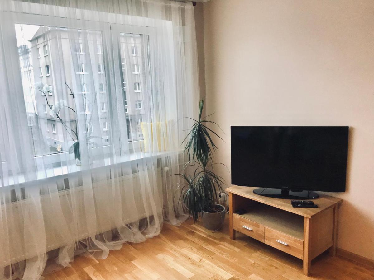 Cozy Central Apartment Талин Екстериор снимка