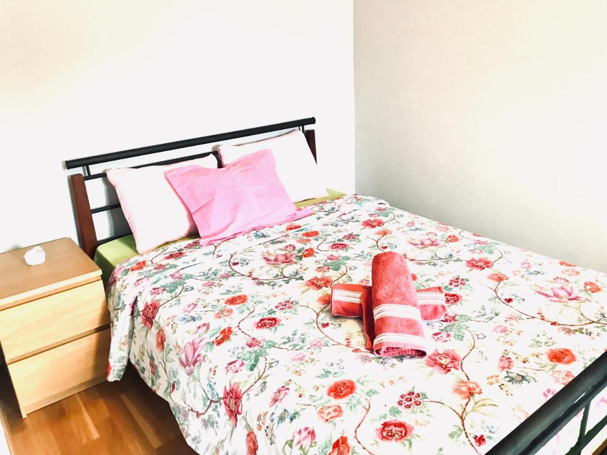 Cozy Central Apartment Талин Екстериор снимка